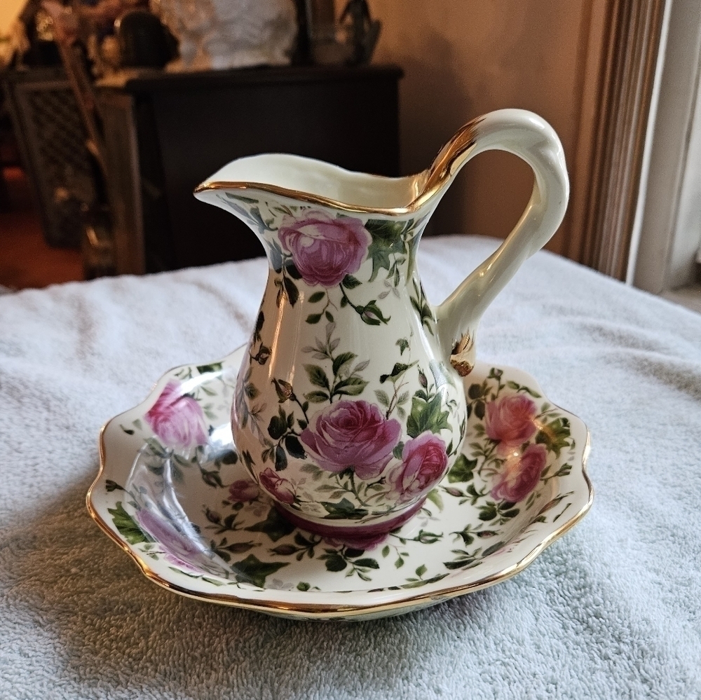 Vintage Y2K Pink Rose Ceramic Pitcher and Basin